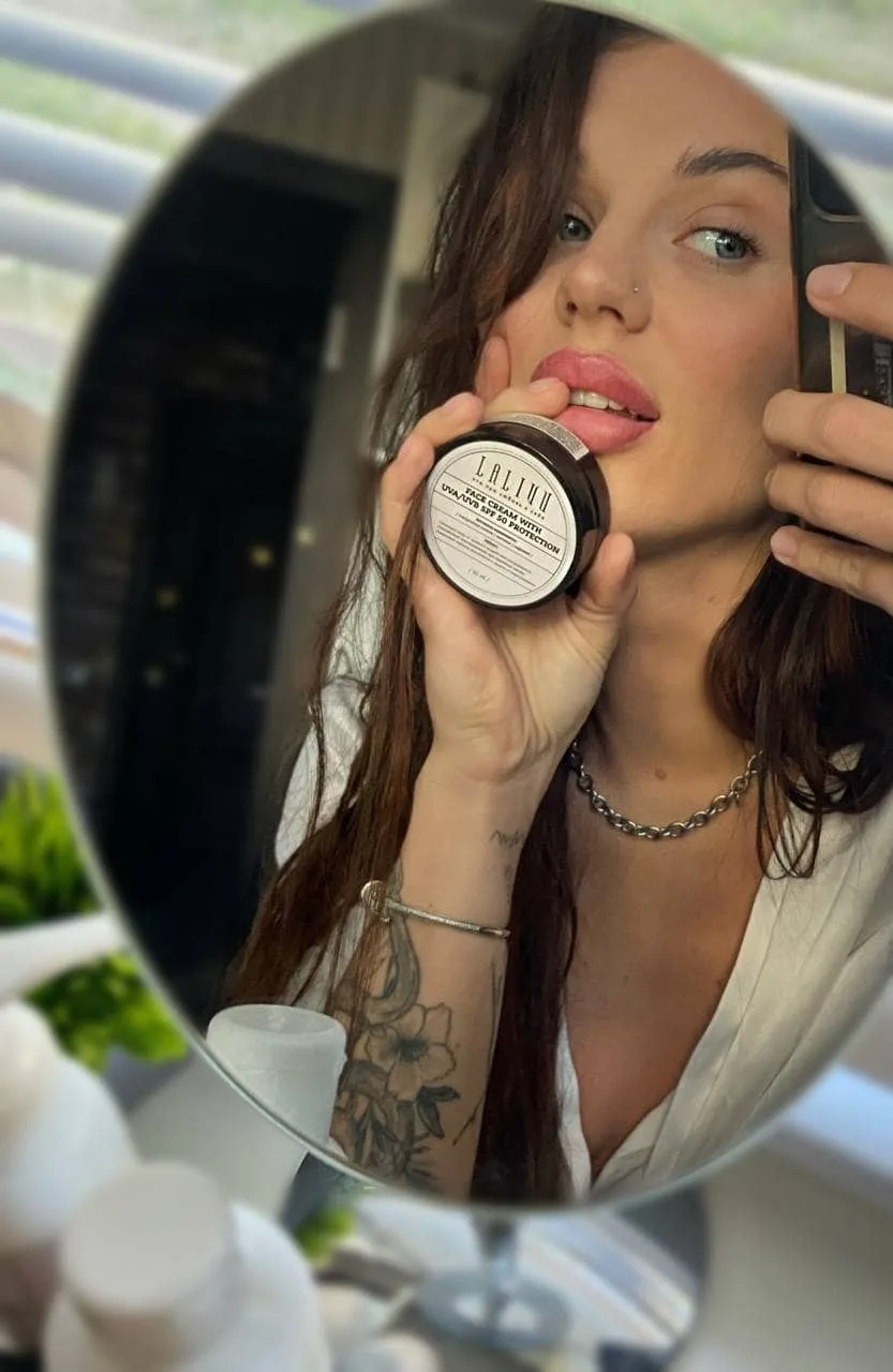 Крем Lalivu с защитой UVA/UVB SPF 50 в применении